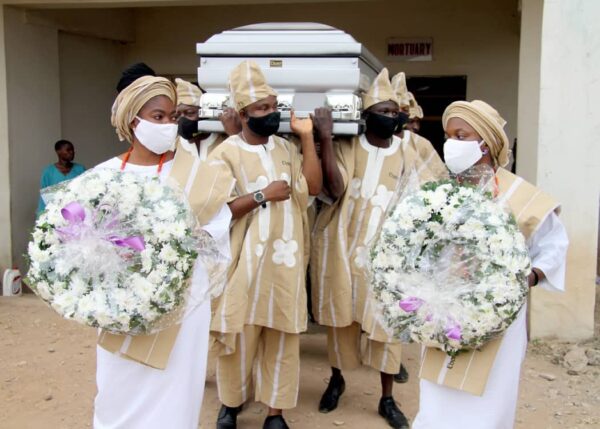 Pall Bearers - Image 28