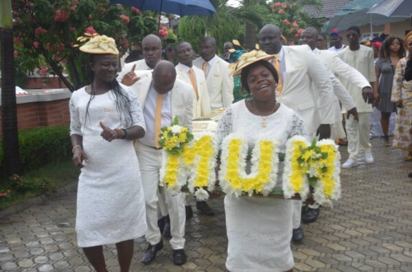 Pall Bearers - Image 32