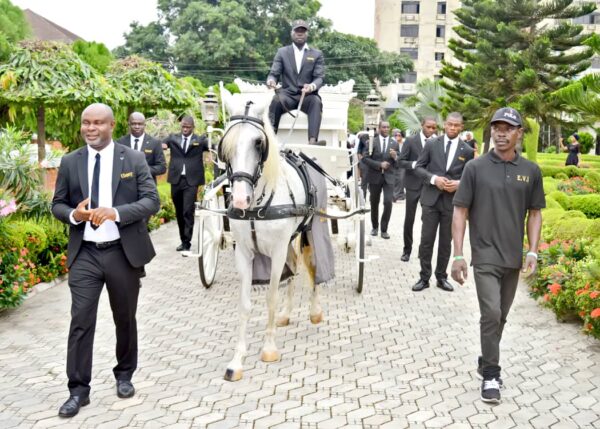 Pall Bearers - Image 40